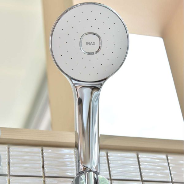 Ảnh công trình thực tế Vòi sen tắm cây nhiệt độ Inax BFV-655T-SPA