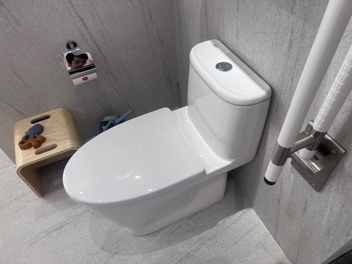 Bồn Cầu American Standard VF-1862 1 Khối LOVEN Xả Xoáy Kép