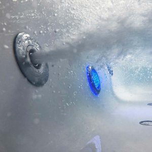 Ảnh công trình thực tế Bồn Tắm Massage MOWOEN MW8305BFB-170.MS Bóng Khí Và Thủy Lực