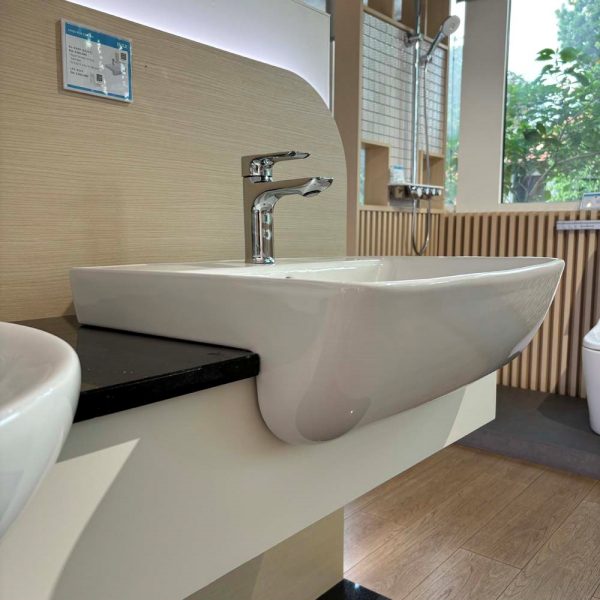 Ảnh công trình thực tế Chậu rửa lavabo đặt bàn INAX L-345VEC