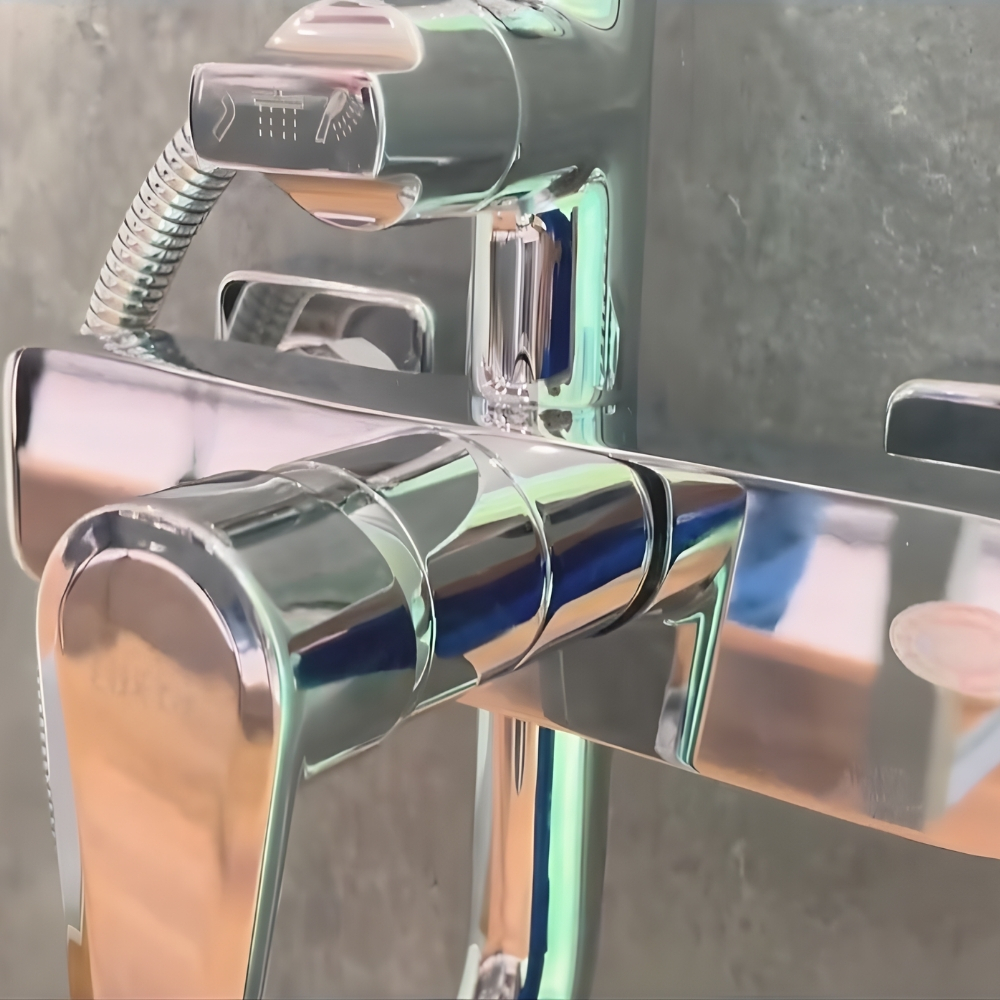 Ảnh công trình thực tế Sen cây nóng lạnh Luxta L7223N