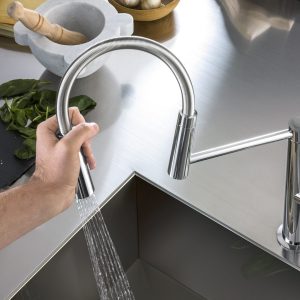 Ảnh công trình thực tế VÒI Rửa Bát NÓNG LẠNH CẦN MỀM 2 DẦU XẢ LEVANTE NB303