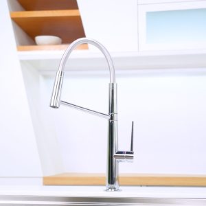 Ảnh công trình thực tế VÒI Rửa Bát NÓNG LẠNH CẦN MỀM 2 DẦU XẢ LEVANTE NB303
