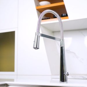 Ảnh công trình thực tế VÒI Rửa Bát NÓNG LẠNH CẦN MỀM LIKID NB880