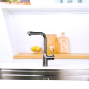 Ảnh công trình thực tế VÒI Rửa Bát DÂY RÚT NÓNG LẠNH MANIA NB216LTB