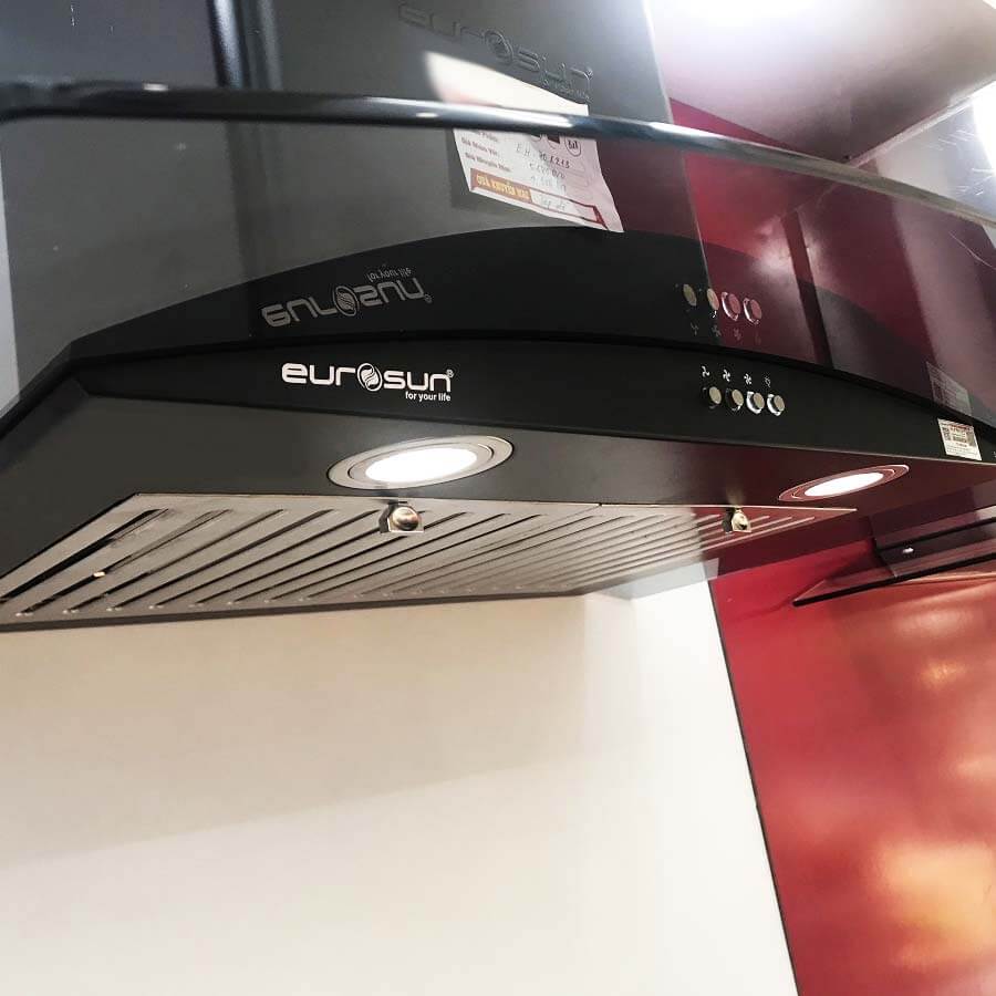 Ảnh công trình thực tế Máy Hút Mùi EUROSUN EH-90K21B Treo Tường 90cm