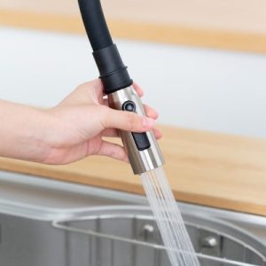 Ảnh công trình thực tế Vòi rửa chén NOBINOX ALTO NX550 ống mềm nóng lạnh