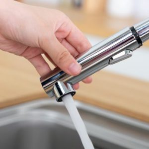 Ảnh công trình thực tế Vòi rửa chén NOBINOX BIANCO NX600 dây rút nóng lạnh