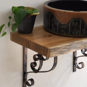 Ảnh công trình thực tế Bàn Mặt Gỗ Tự Nhiên Đặt Chậu Lavabo Kanly FW05