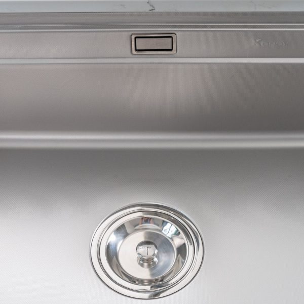 Ảnh công trình thực tế Chậu Rửa Chén KONOX KN8644SU Dekor Chống Xước 860mm Inox 1 Hộc