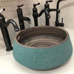 Ảnh công trình thực tế Chậu lavabo đặt bàn Kanly bằng sứ SU012