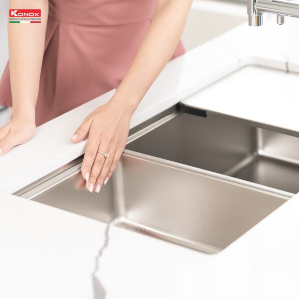 Ảnh công trình thực tế Chậu Rửa Chén KONOX KN8146SU Dekor Chống Xước Inox 1 Hộc