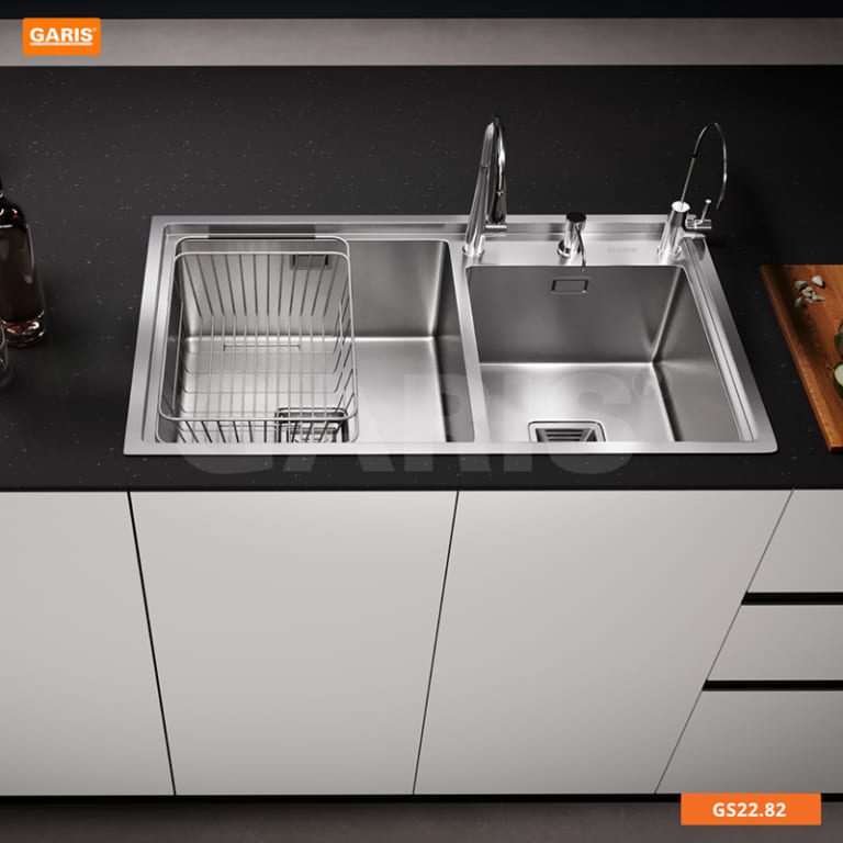 Chậu Rửa Chén GARIS GS22.82 Inox Xước Mờ 2 Hộc Lệch Thoát Vuông