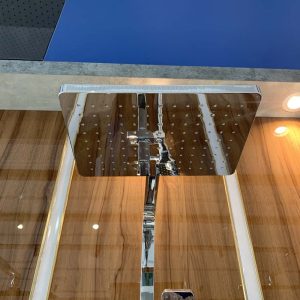 Ảnh công trình thực tế Sen cây nóng lạnh Luxta L7216