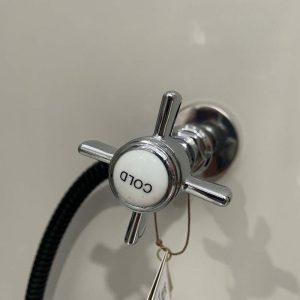 Ảnh công trình thực tế Van góc bằng đồng Kanly CHV11