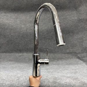Ảnh công trình thực tế Vòi bếp American Standard 1009160000 dây rút nóng lạnh