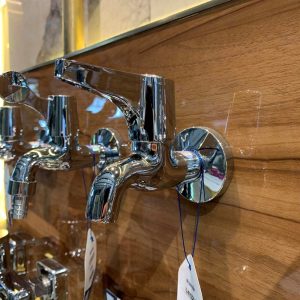 Ảnh công trình thực tế Vòi hồ Luxta L4102