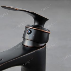 Ảnh công trình thực tế Vòi Lavabo Kanly GCV41B Nóng Lạnh Bằng Đồng Màu Đen