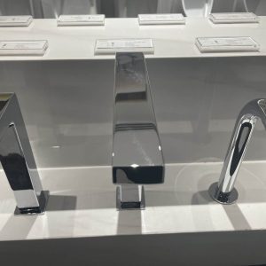 Ảnh công trình thực tế Vòi Lavabo TOTO TLE25008V Cảm Ứng Tự Động
