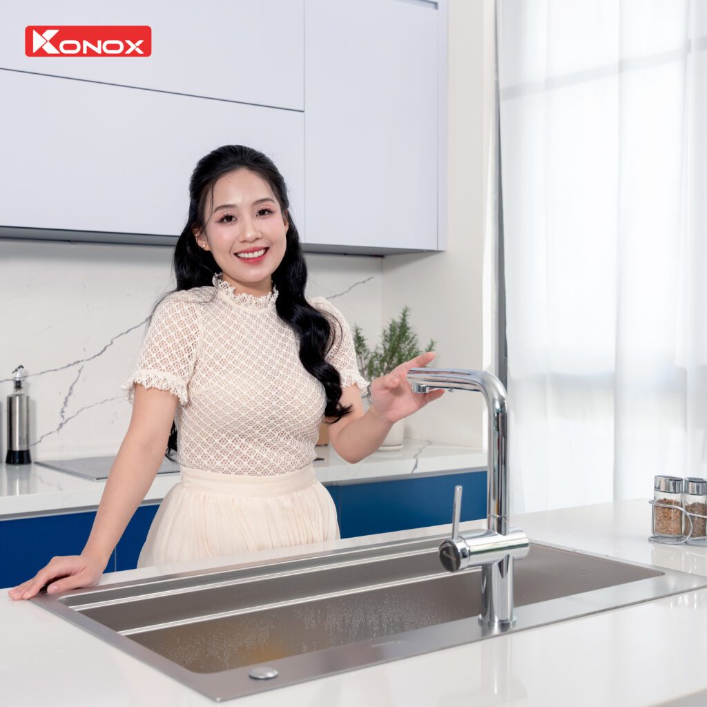 Ảnh công trình thực tế Vòi rửa bát dây rút Konox Stream Chrome