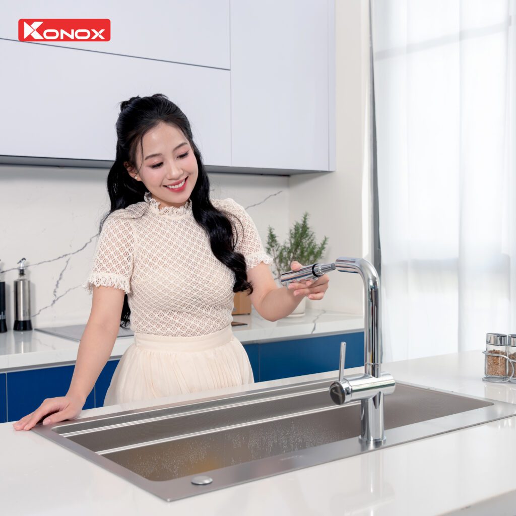 Ảnh công trình thực tế Vòi rửa bát dây rút Konox Stream Chrome