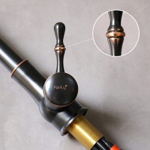 Ảnh công trình thực tế Vòi Rửa Bát Kanly GCC09B Rút Dây Nóng Lạnh Màu Đen
