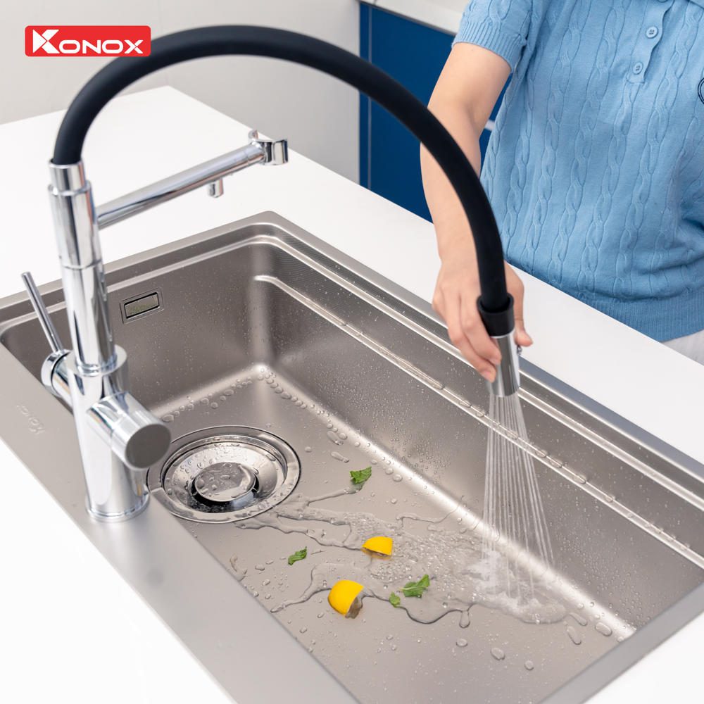Ảnh công trình thực tế Vòi rửa bát thân mềm 3 đường nước Konox Combi Chrome