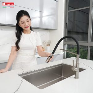Ảnh công trình thực tế Vòi rửa bát thân mềm Konox Tema Nickel