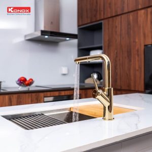 Ảnh công trình thực tế Vòi Rửa Chén KONOX Artan Gold Dây Rút