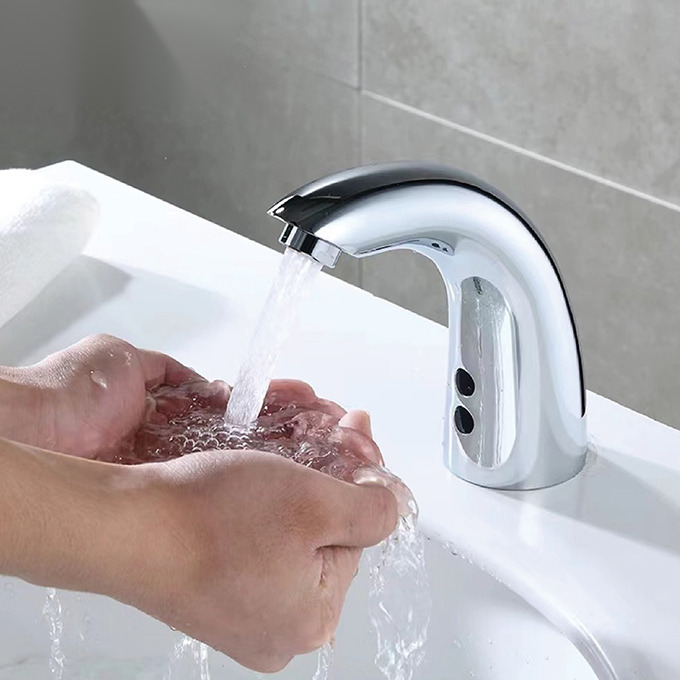 Vòi Lavabo Cảm Ứng Nước Lạnh BASIC BW-16138AD