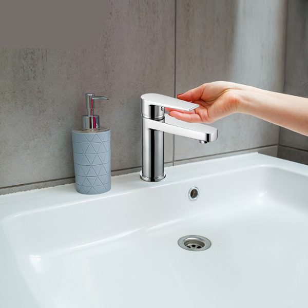Vòi Lavabo Nóng Lạnh BASIC BW-606V