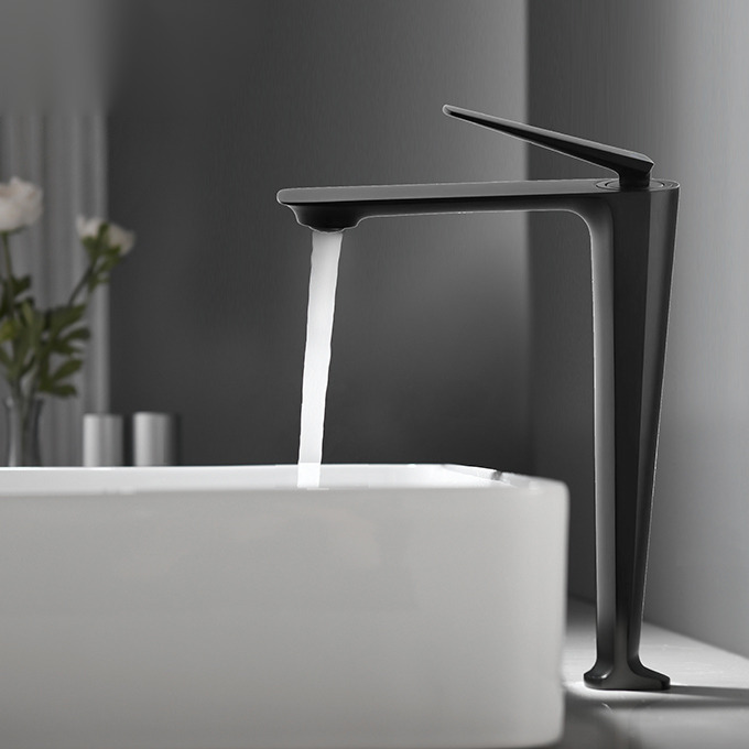 Vòi Lavabo Nóng Lạnh Thân Cao BASIC BW-47002B Đen