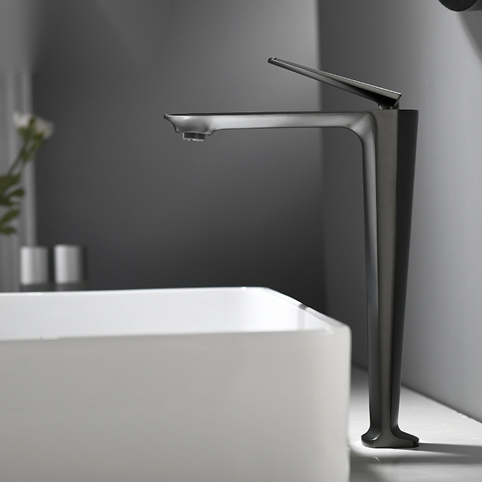 Vòi Lavabo Nóng Lạnh Thân Cao BASIC BW-47002GM Titan