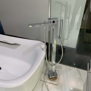 Ảnh công trình thực tế Vòi xả bồn tắm nóng lạnh TOTO TBG07306AA bán rời
