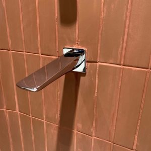 Ảnh công trình thực tế Vòi xả bồn TOTO TBG02001B dòng GR nhiều màu